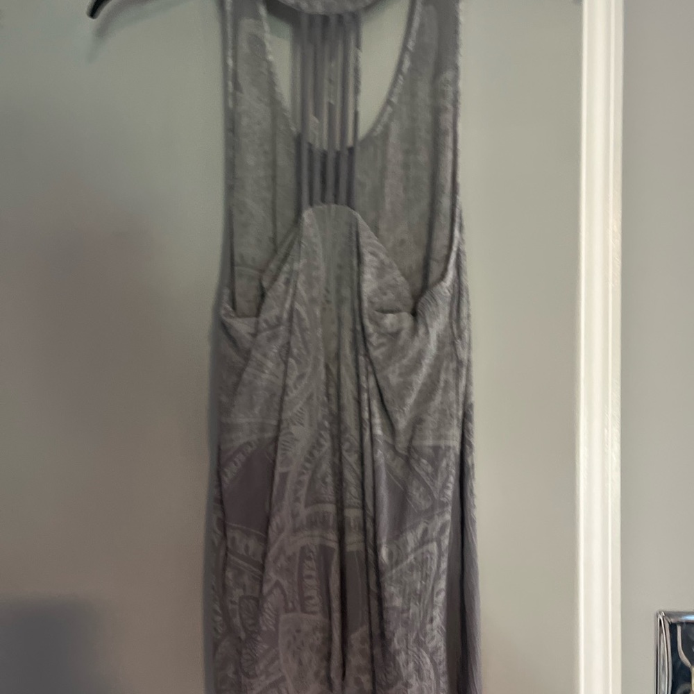 Medium Razor Back Banana Republic Top